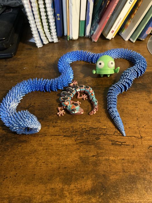 Продам 3D фигурки змеи ,репо , ящерецы