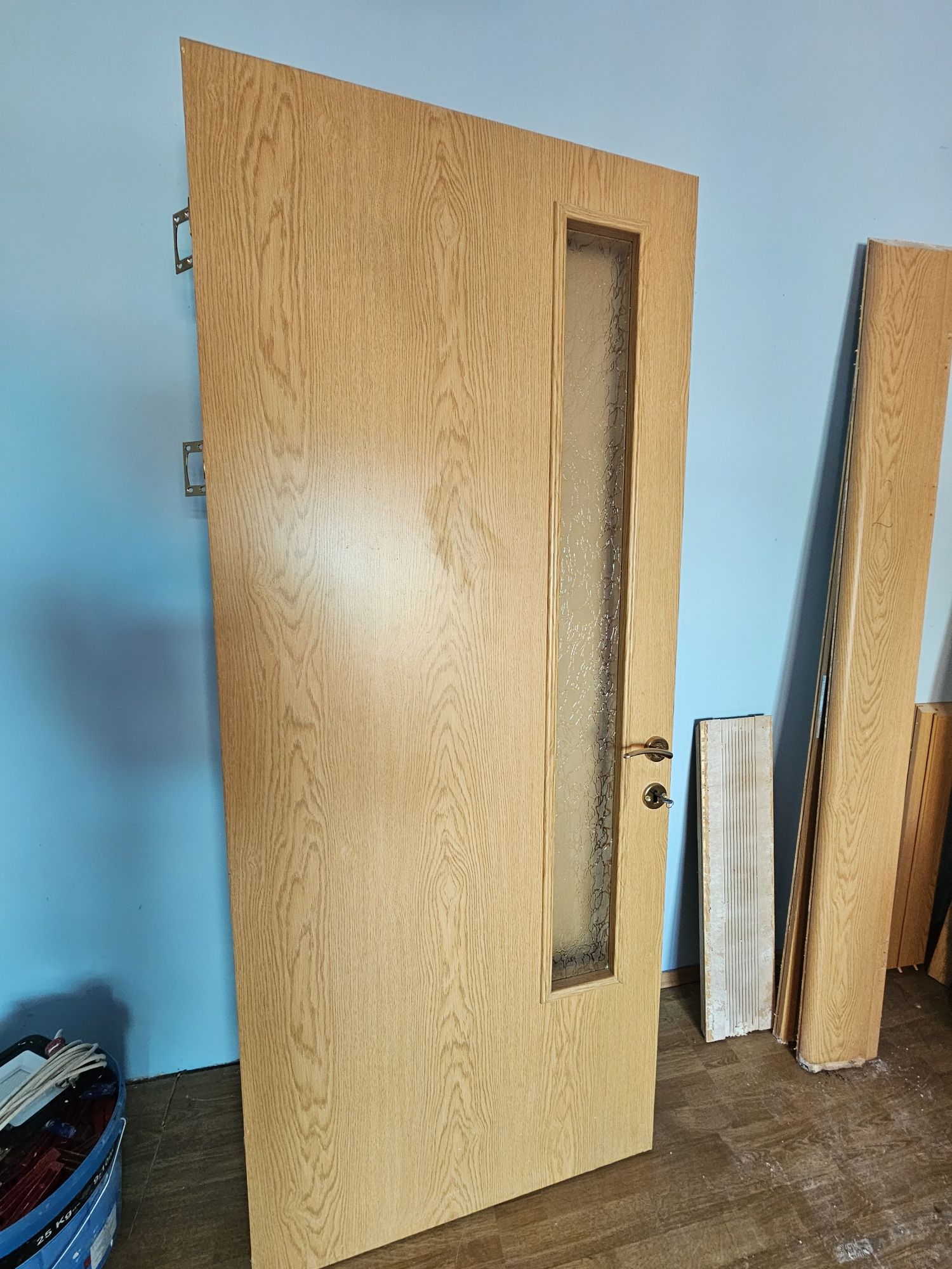 Vand 5 uși interior cu geam. Oferta !