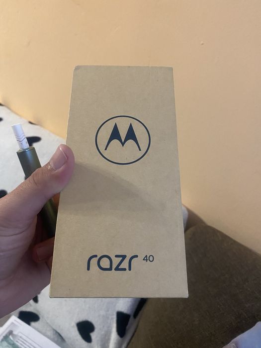 Motorola RAZR 40