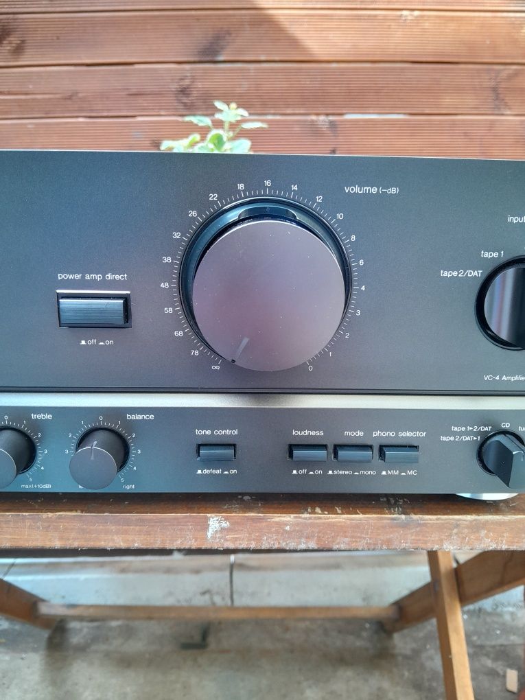 Amplificator Technics