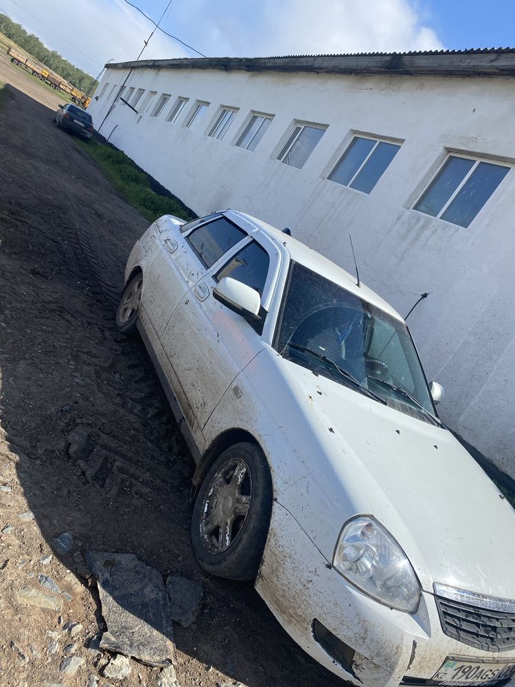 Продам приору 2 люкс