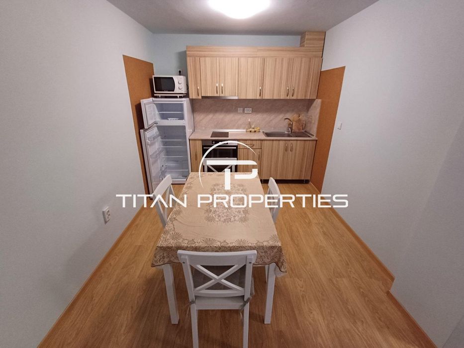 Дава се под наем Тристаен апартамент в Бургас, Център - 80 кв.м за 765 € - Снимка #7