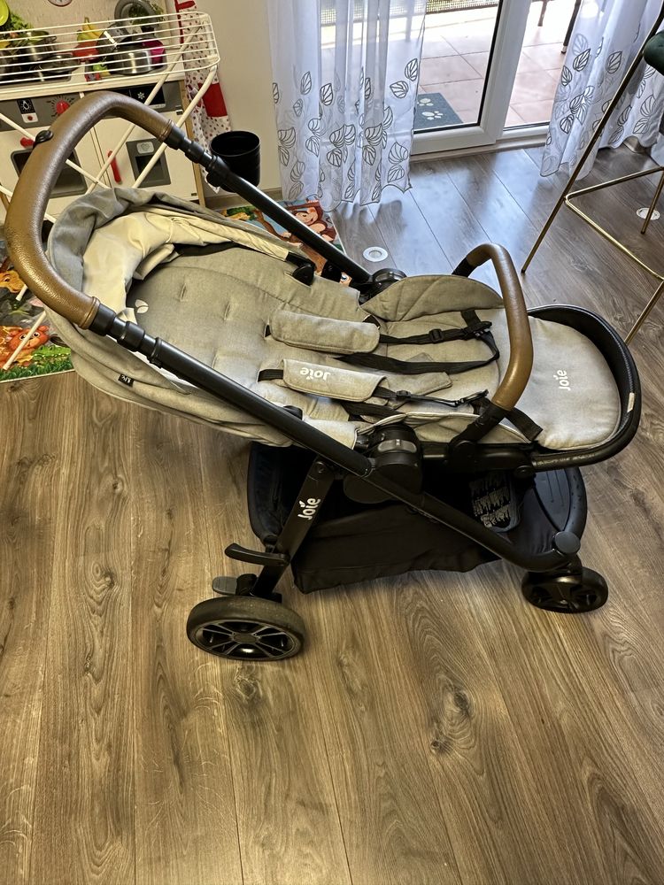 Carucior multifunctional JOIE Versatrax 0 luni+ pana la 22kg (4ani)