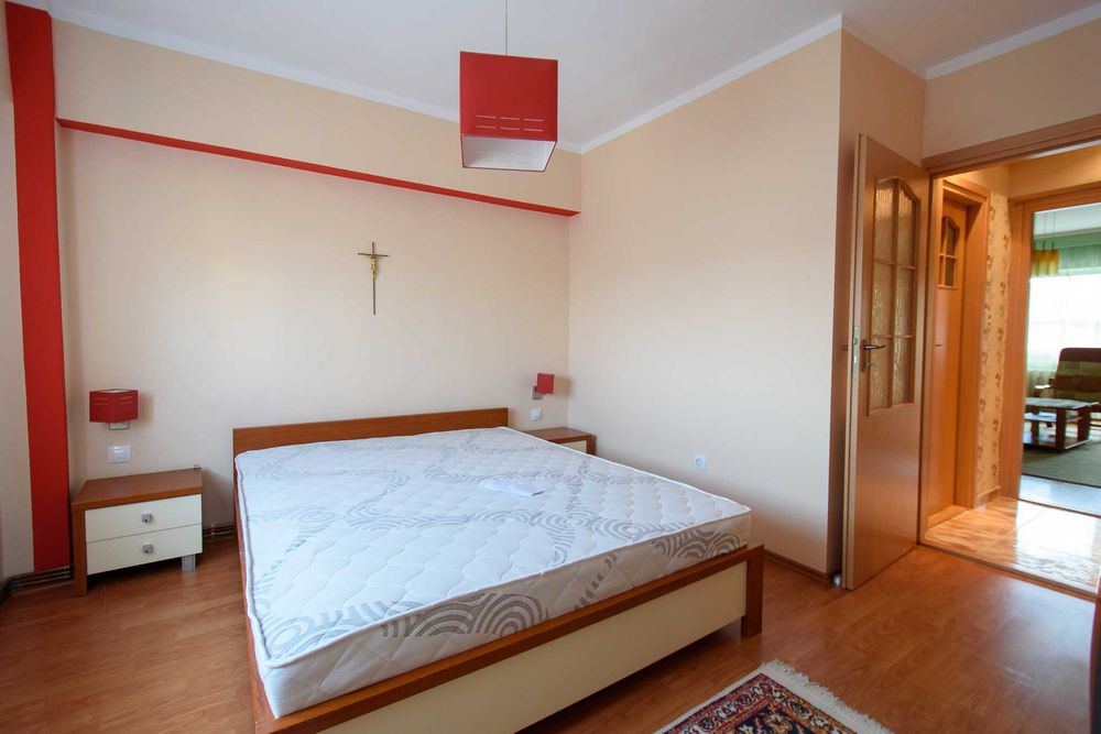 De inchiriat | Apartament | Cu 2 camere | Terasa | Ultracentral