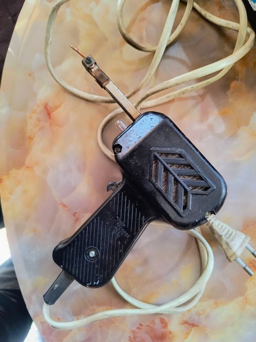 Индукционен поялник 100w