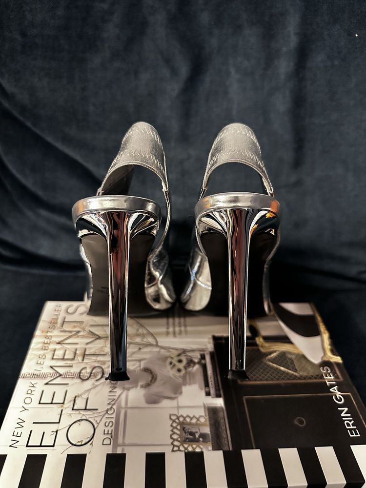 Pantofi cu toc Enzo Bertini marime 37