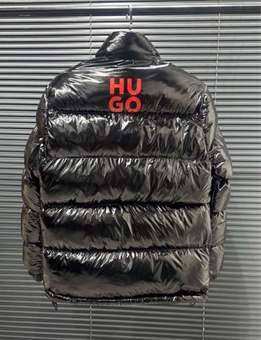 Vând Geaca Hugo Boss