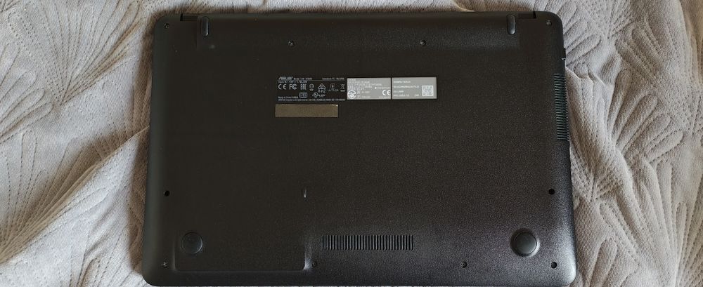 Laptop ASUS VivoBook X540M