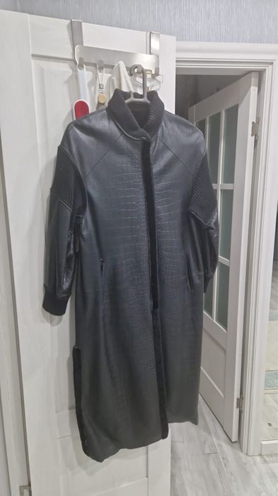 Продам женскую дубленку