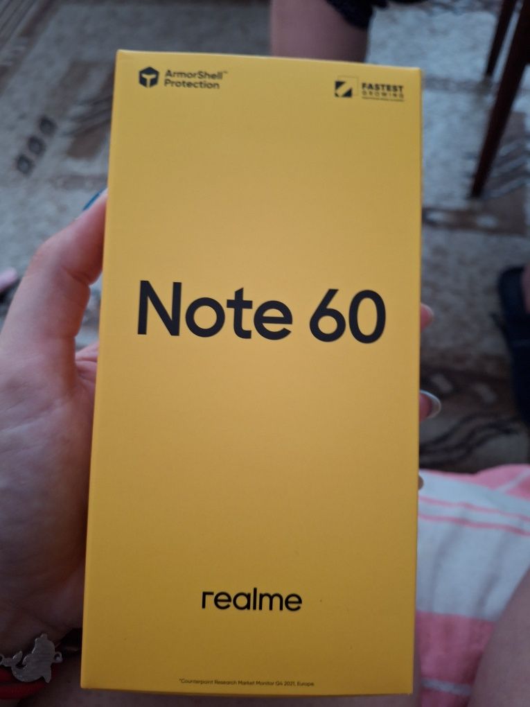 Продавам realme note 60