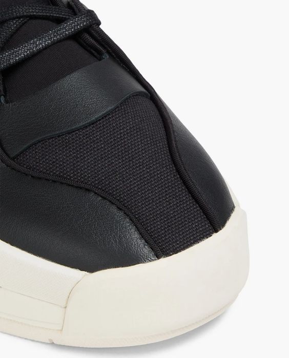 Последни номера Y-3 Yohji Yamamoto Rivalry номера 45.5 и 46