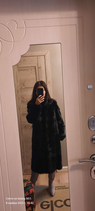 продам норковую шубу