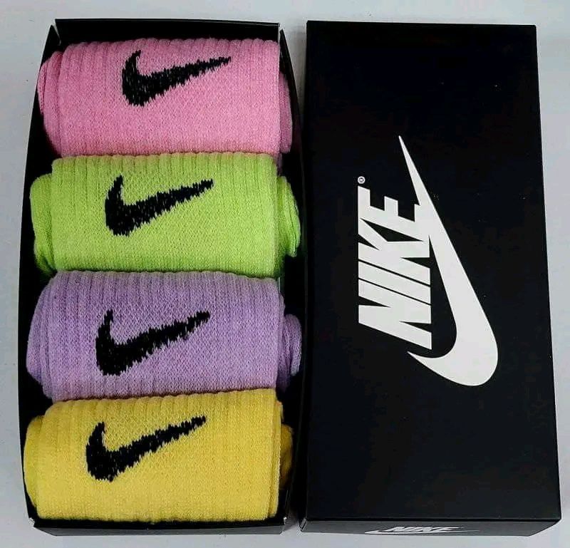 Дамски чорапи Nike
