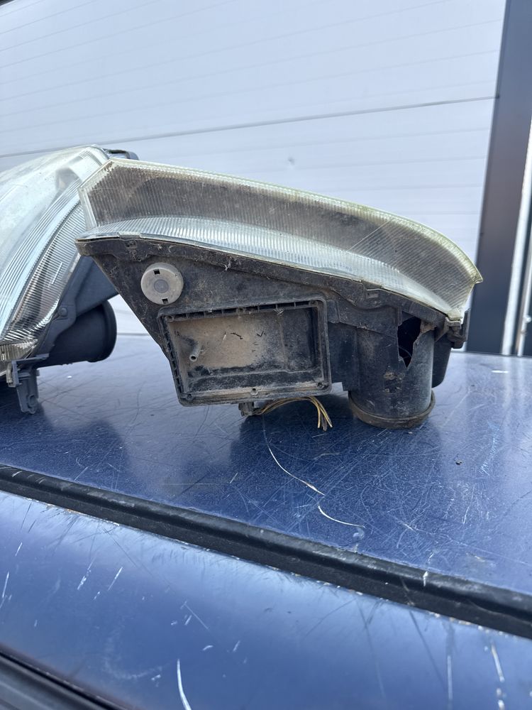 far stanga opel meriva