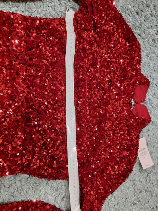 Нова червена официална рокля с пайети