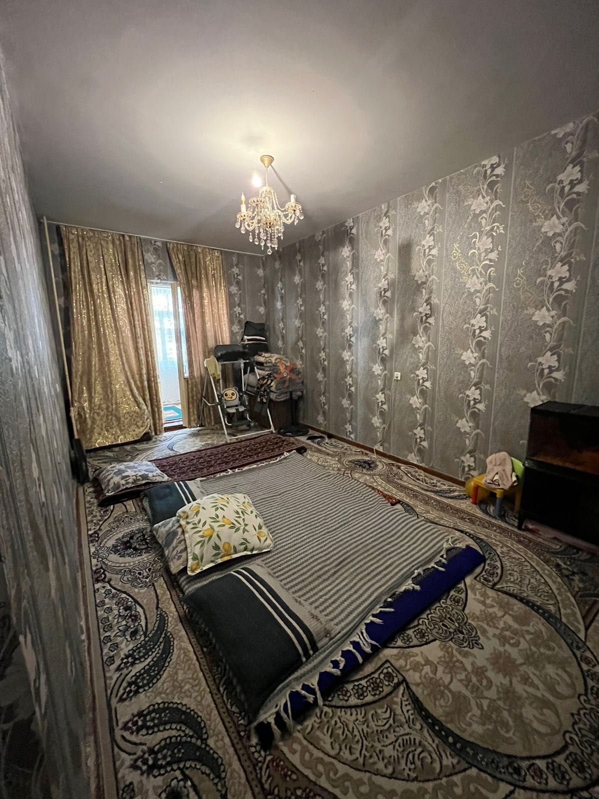 Продается квартира! Город Чирчик, 9-микрорайон.