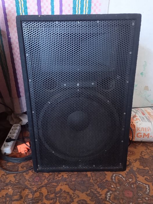 Продам колонки 150 ватт, 15 динамики.