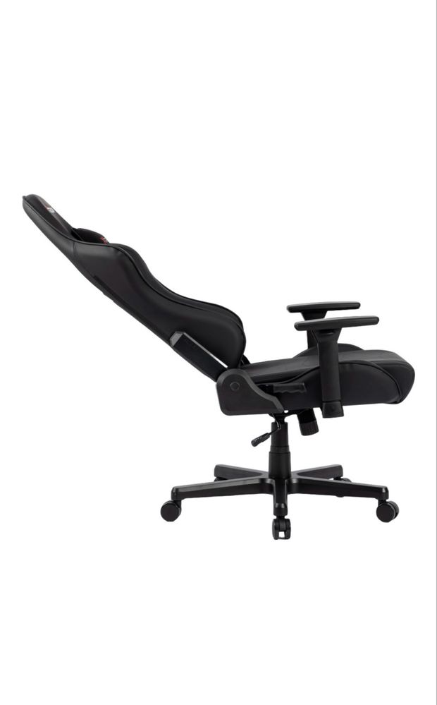 Игровое компьютерное кресло