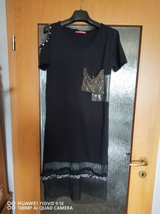 Различни рокли размер М