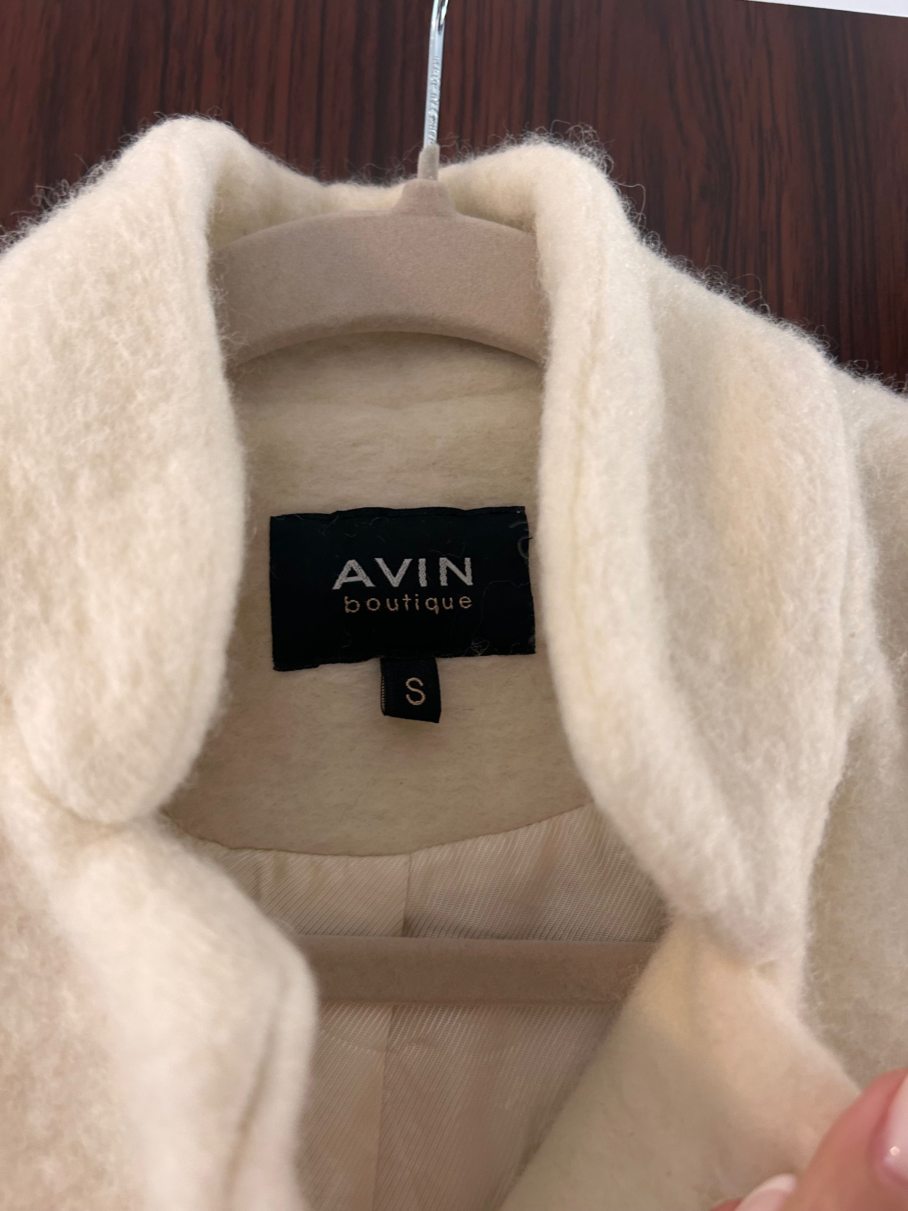Палто от вълна Cream Avin S