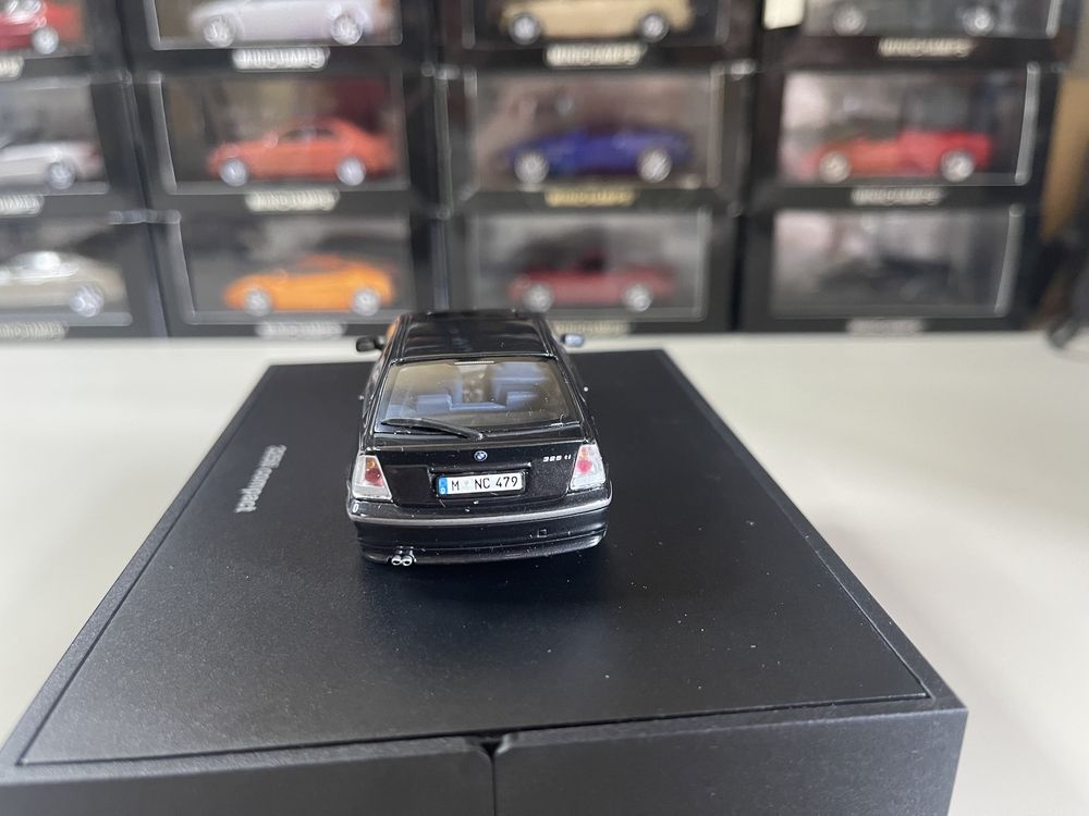 Macheta Bmw seria 3 compact 1:43 Minichamps