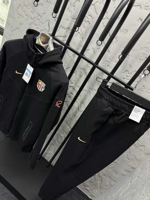 Nike Tech Fleece Мъжки Екипи - Премиум - Колекция 2025/26