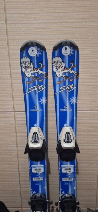 Set Schiuri 90 cm -clapari ski, casca