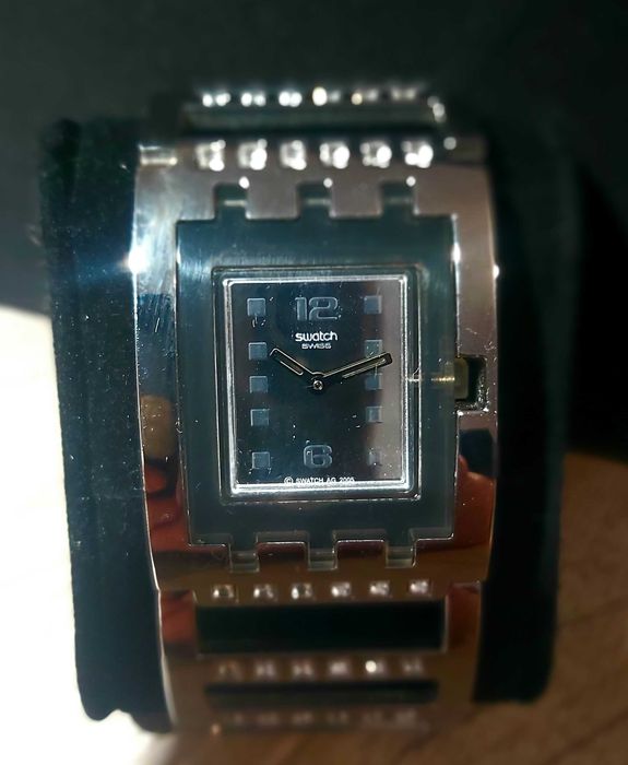 Ceas Swatch Irony Lady Square (AG 2000) - Stil Brățară cu Cristale