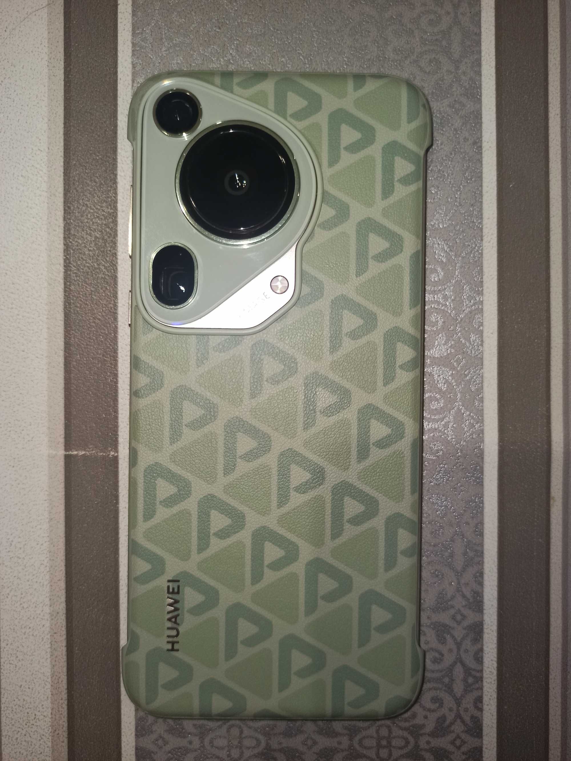 HUAWEI Pura 70 Ultra Green 512Gb/16Gb Ram