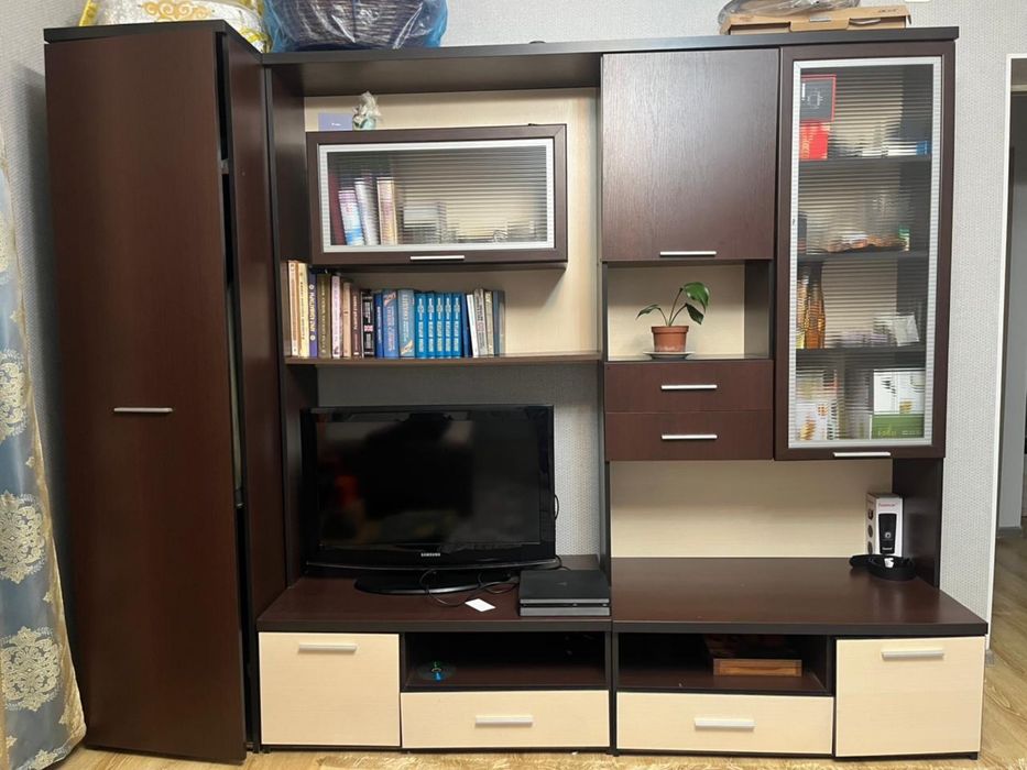 Продается шкаф в хорошем состоянии