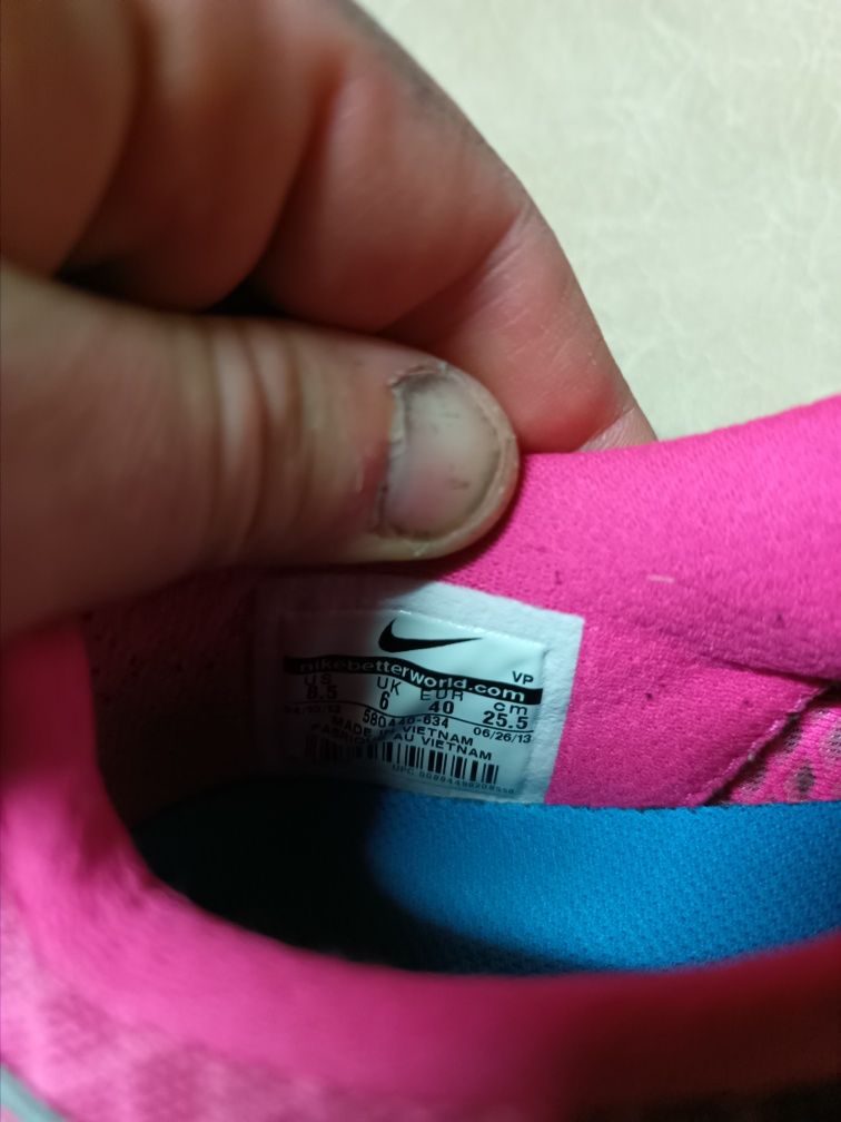 маратонки nike 39 40 25.5 см много запазени перфектни