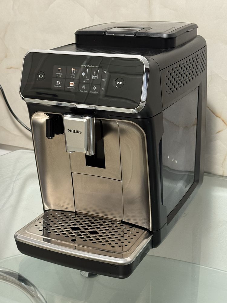 Aparat Cafea Philips Seria 2300 Latte GO - ca NOU / Cutie