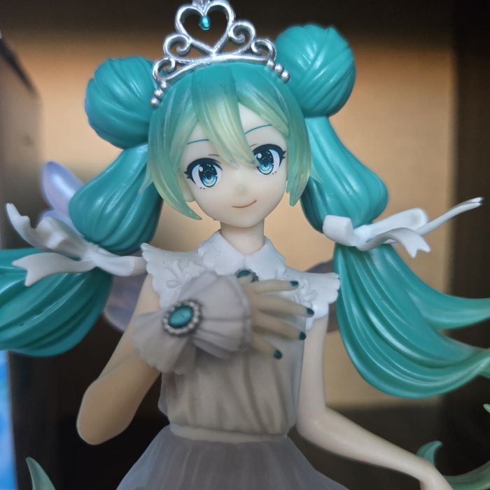 Фигурка Hatsune Miku 15th Anniversary KEI Ver. (SPM)