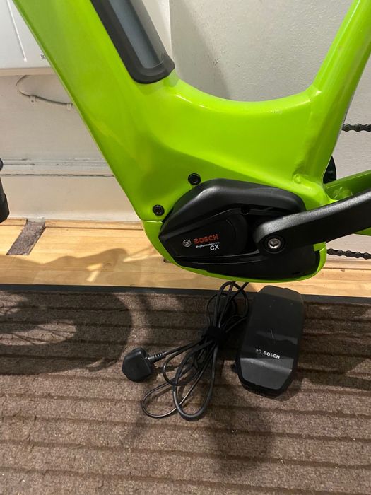 Bicicleta electrica velo de ville bosch Cx (noua)