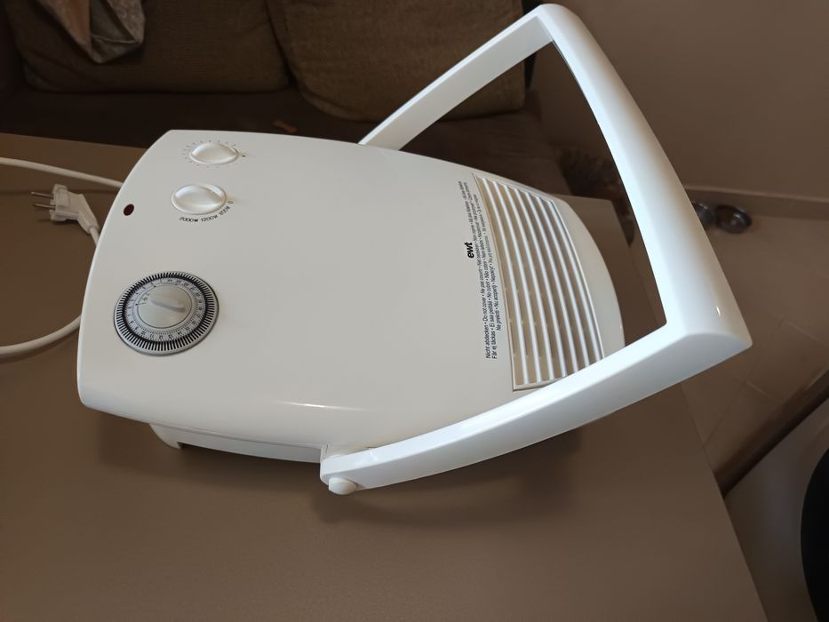 Вентилаторна печка за баня EWT