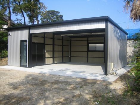 Garaje auto pe structura metalica