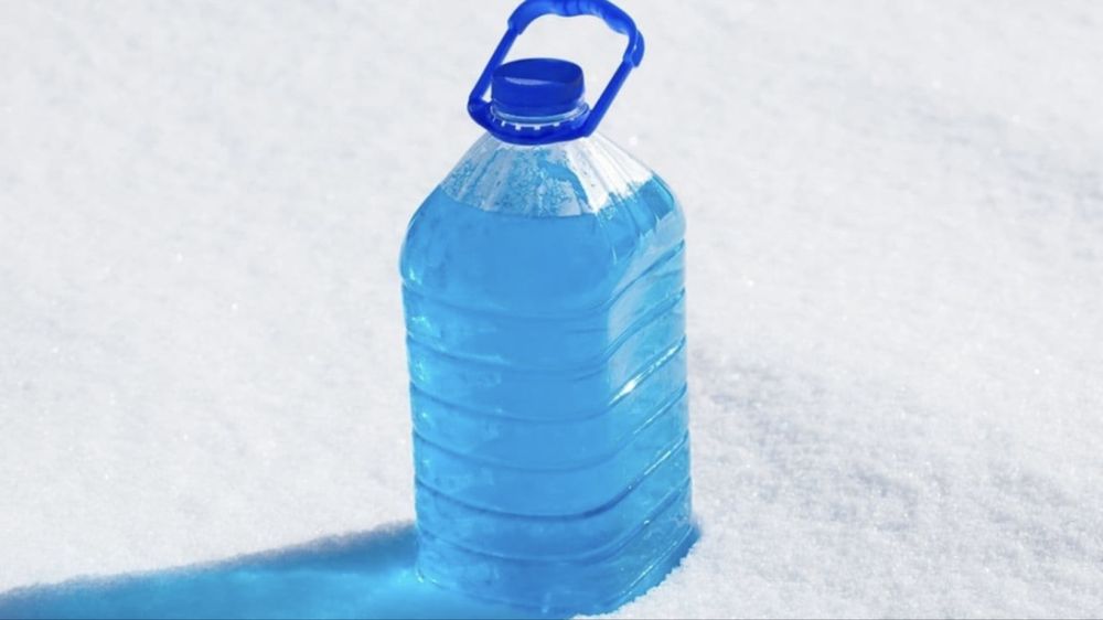 Незамерзающая жилкость.Жидкость в Омыватель без запаха