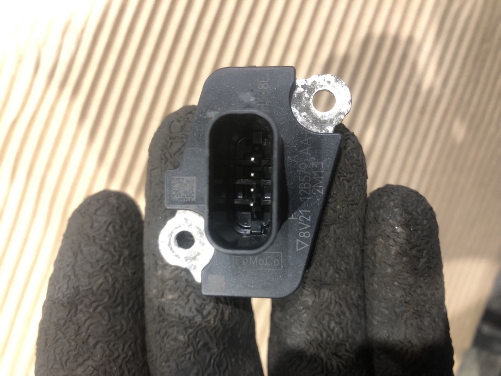 Debitmetru Ford 8V21 12B579-AA