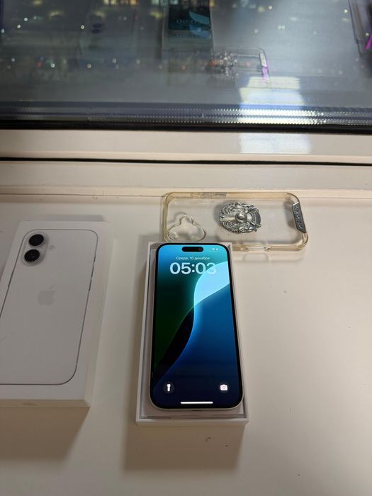 Продам Iphone 16 128gb