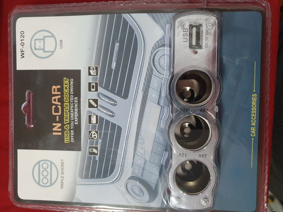 Priza tripla bricheta auto