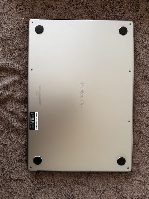 Macbook Pro M1 Pro 16Gb RAM 512 SSD 16 Inch