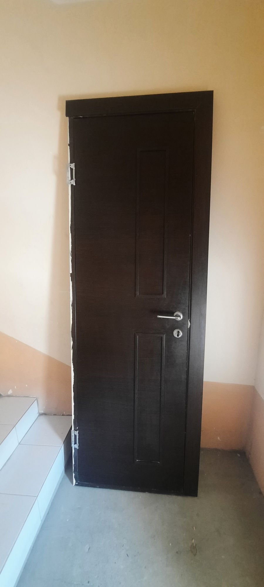 4ta mdf eshik bor