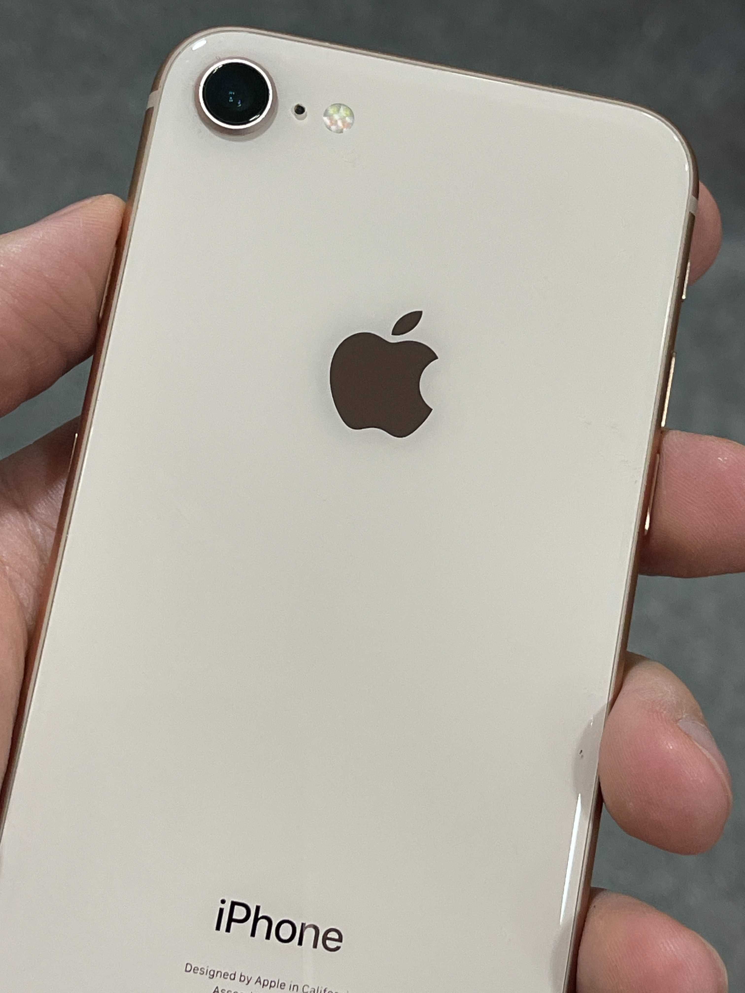 Apple iPhone 8 64 ГБ. Отличное состояние. Караганда