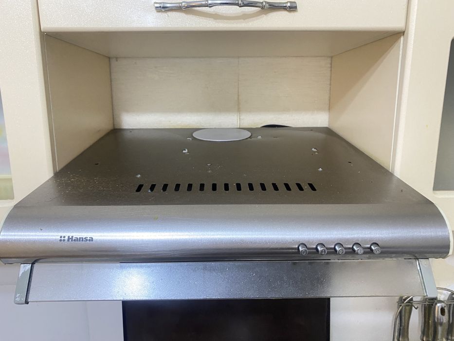 Вытежка для кухни