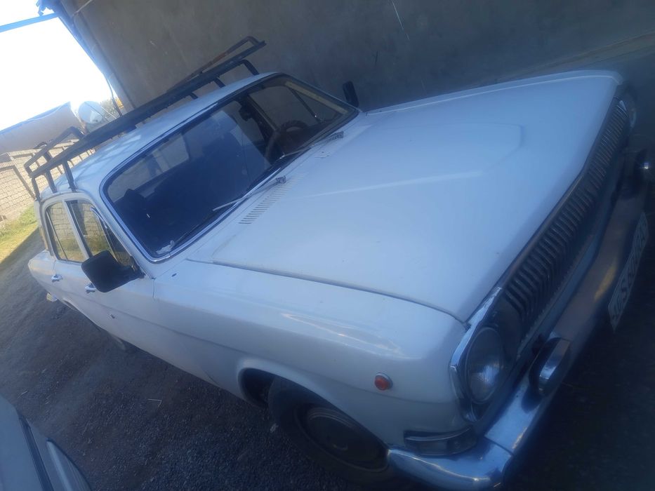 Gaz 2401 volga qiynalmagan ogr ish qilmagan minilmay turgan mashina