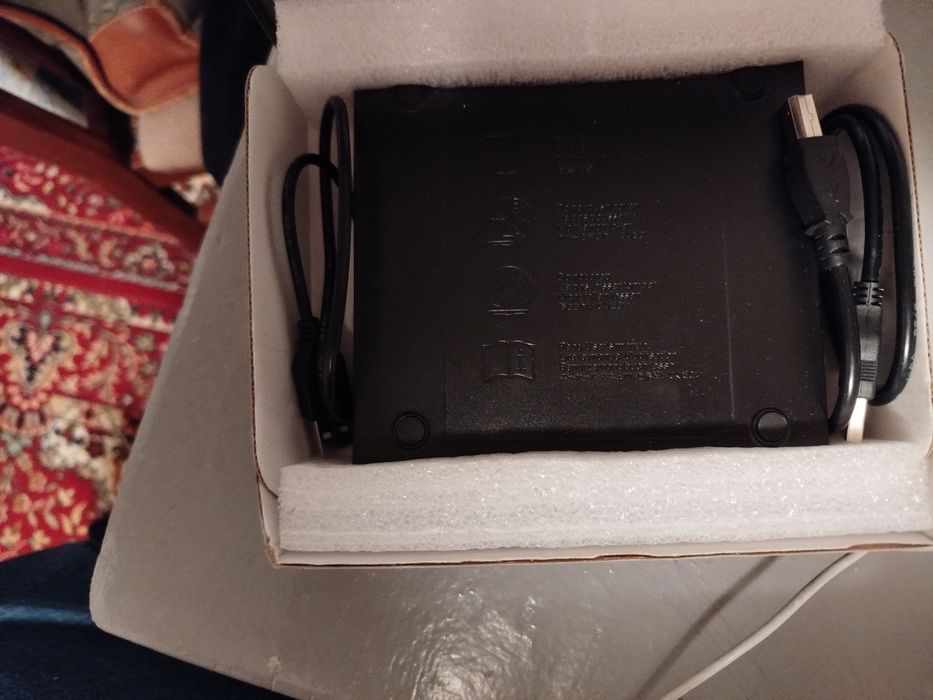 Внешнии дисковод сиди ром  DVD ROM