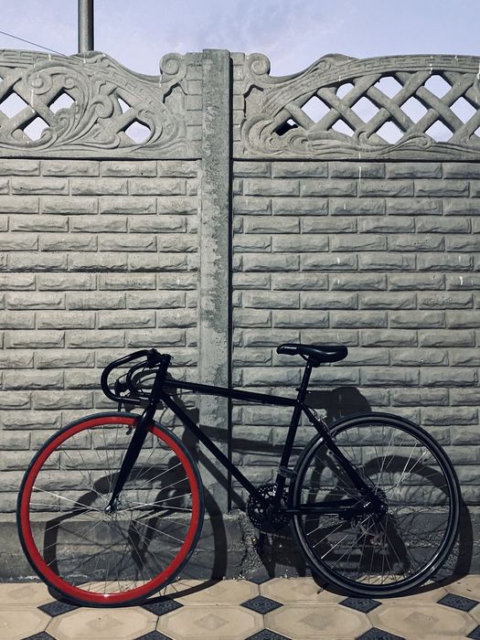 Шоссейный велосипед