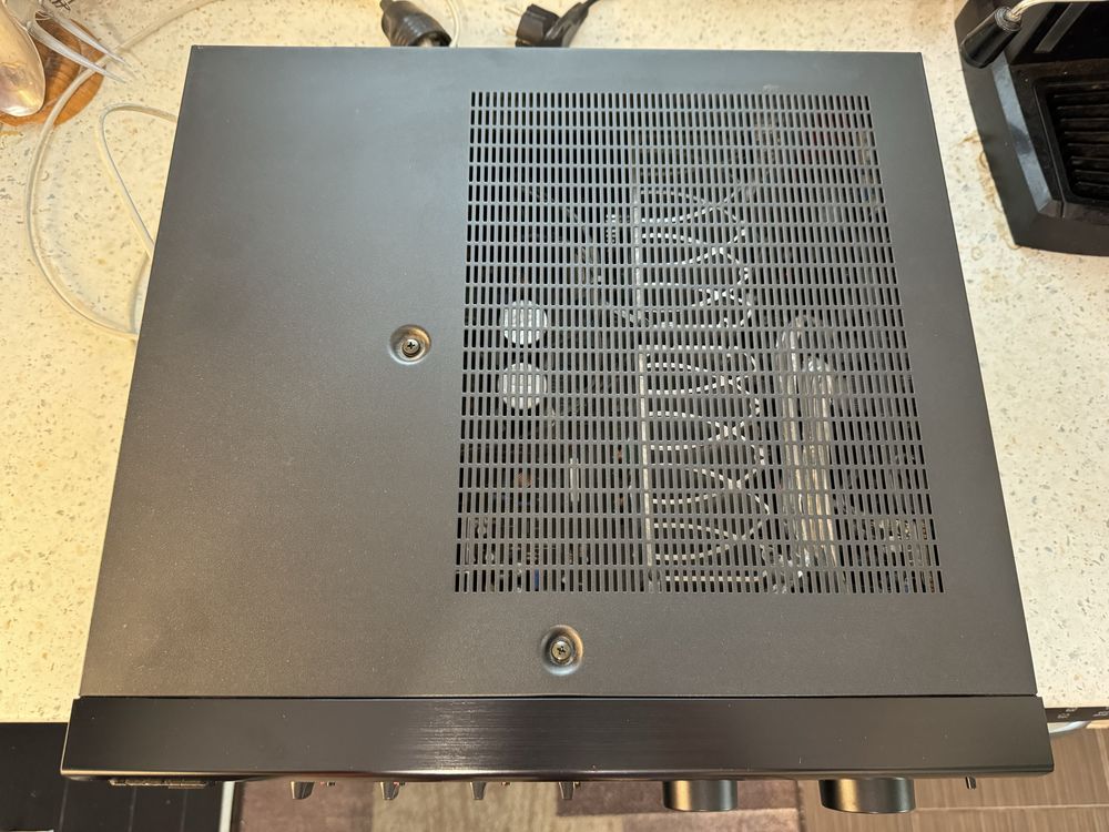 Pioneer A-602R стерео усилвател