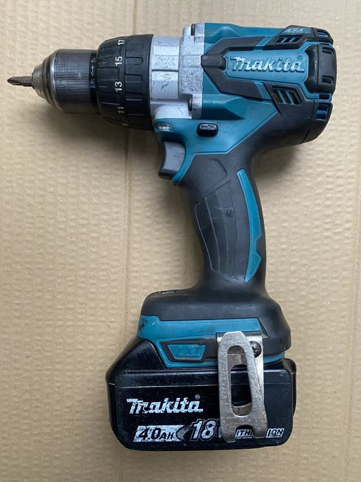 Filetanta Makita DHP481