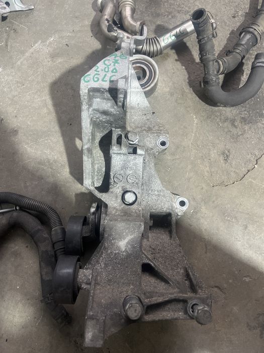 Suport accesorii pompa inalta audi a6c7 2.0tdi cglc